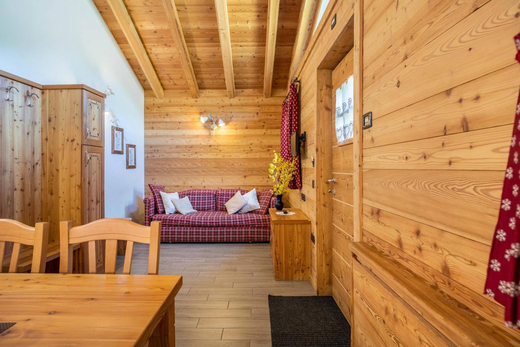Chalet Camping Fae 1 Madonna Exteriör bild