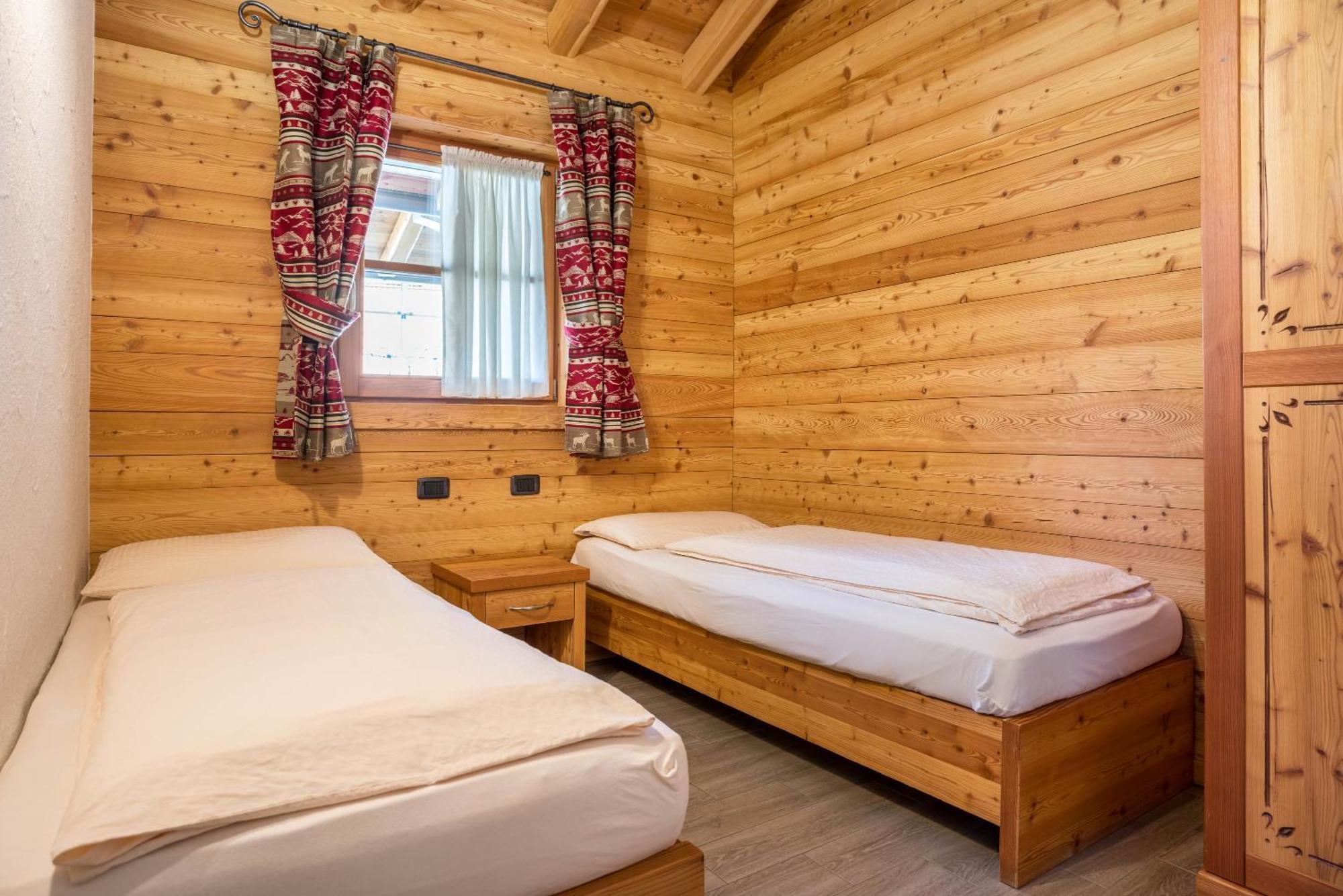 Chalet Camping Fae 1 Madonna Exteriör bild